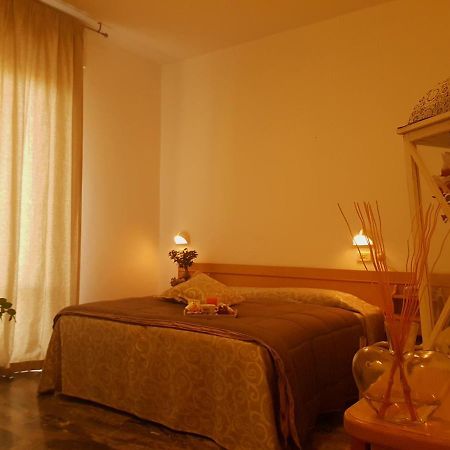Hotel Romantica ริมินี ภายนอก รูปภาพ