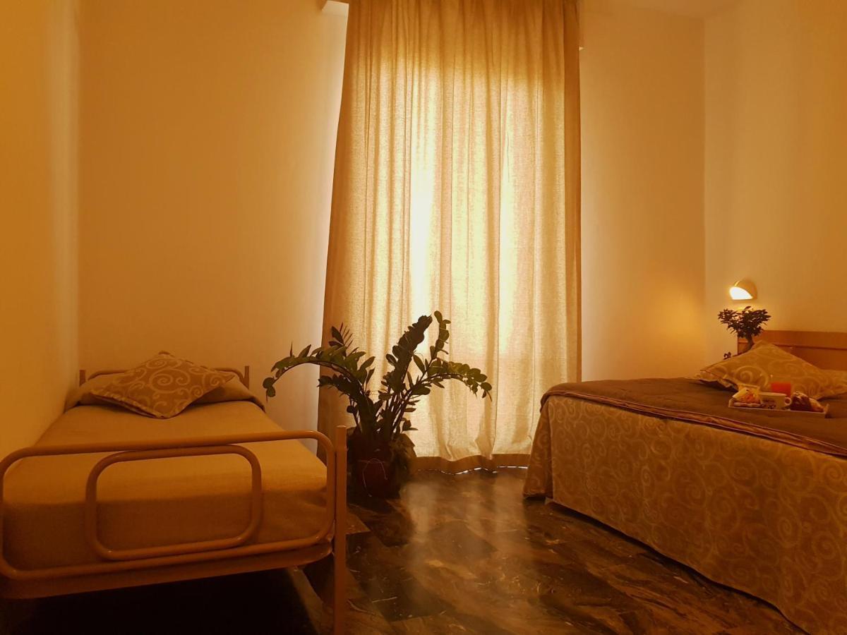 Hotel Romantica ริมินี ภายนอก รูปภาพ